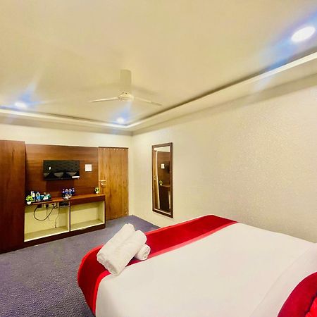 Hotel Eagle Grand Hyderabad Airport Zone Shamshabad Exteriér fotografie