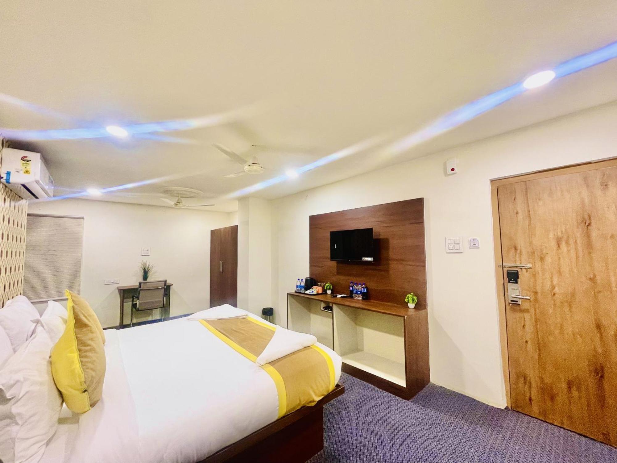 Hotel Eagle Grand Hyderabad Airport Zone Shamshabad Exteriér fotografie